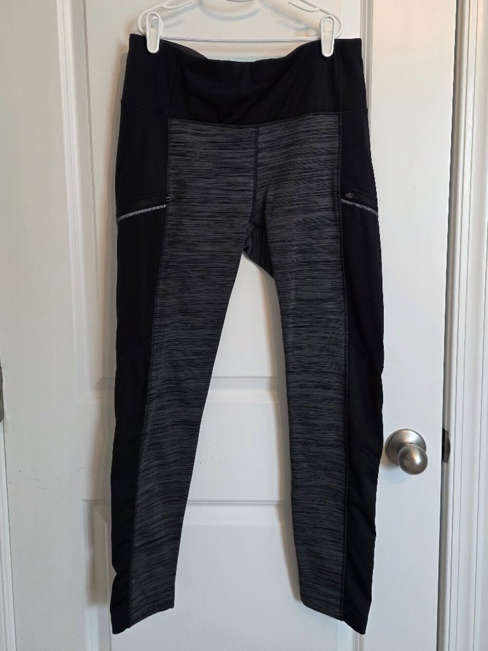 Athleta Black & Grey Fleece Lined Leggings - Size Large